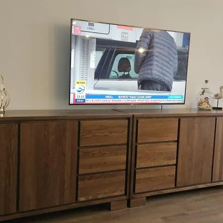 Wisniowy Ogrod Z Garazem Appartement
