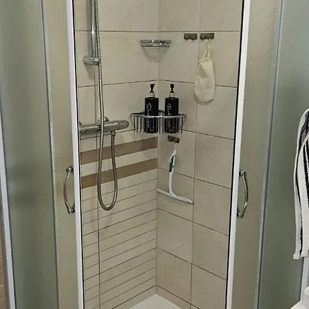 Wisniowy Ogrod Z Garazem Апартаменты *