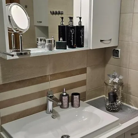 Wisniowy Ogrod Z Garazem Апартаменты *